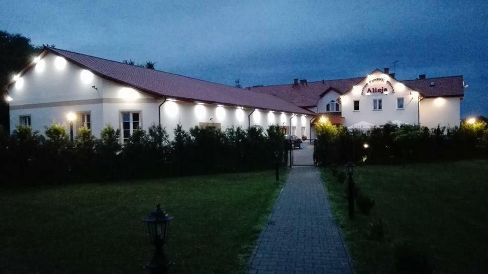 Centrum Turystyki Wiejskiej Alicja Ksiezpol Luaran gambar